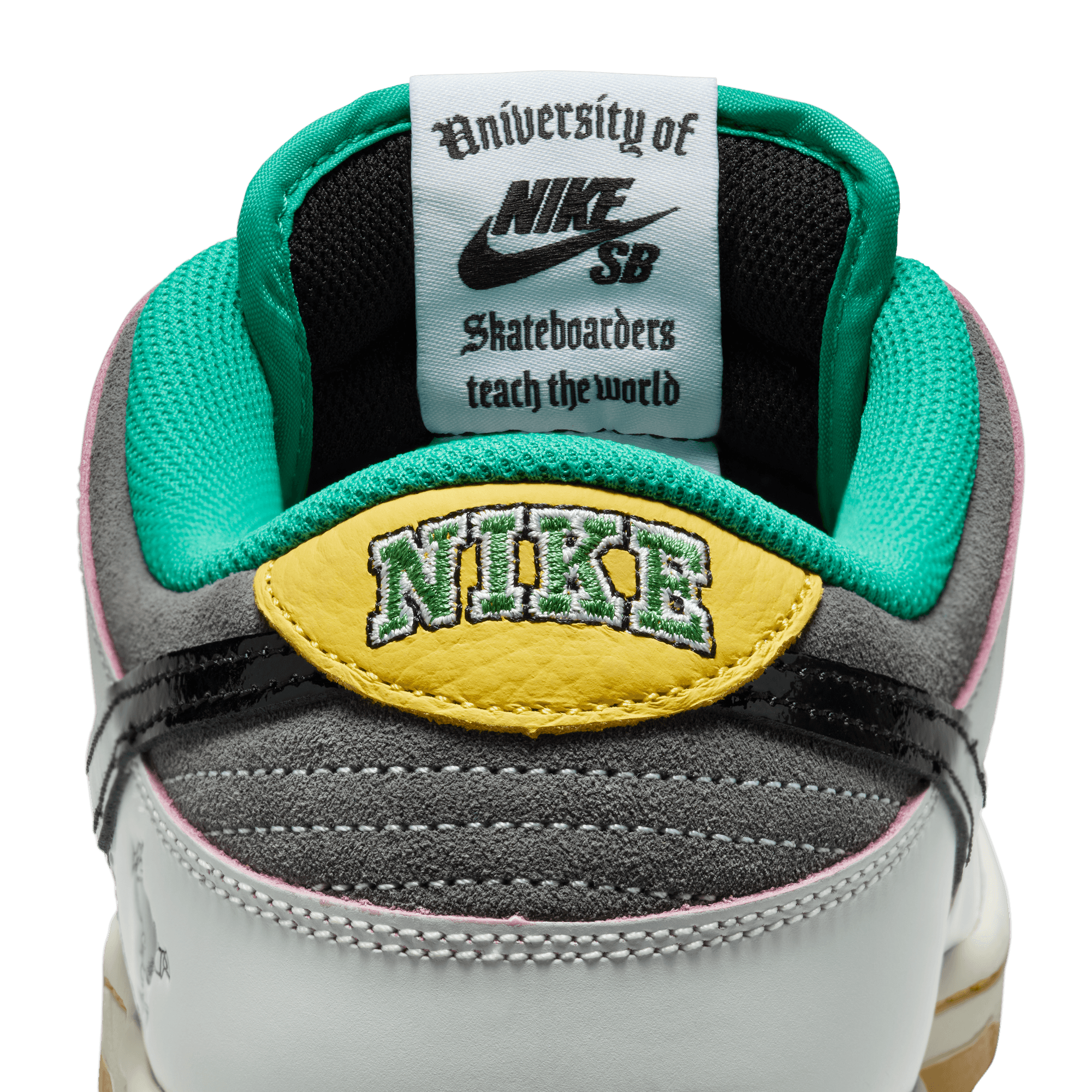 CSEF Nike SB Dunk Low Pro Skate Shoe Detail