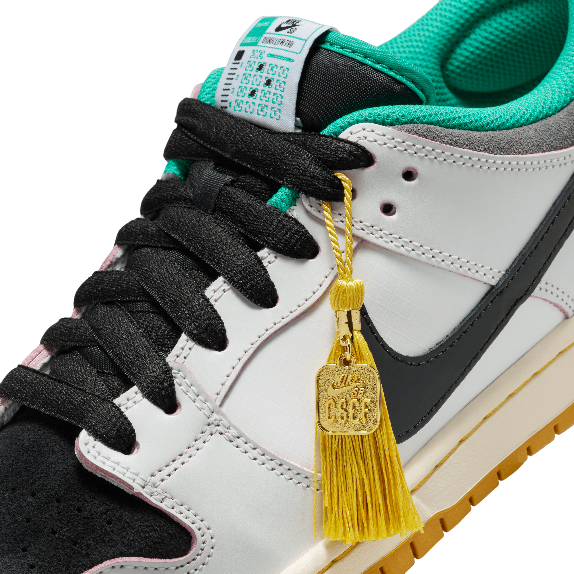 CSEF Nike SB Dunk Low Pro Skate Shoe Detail