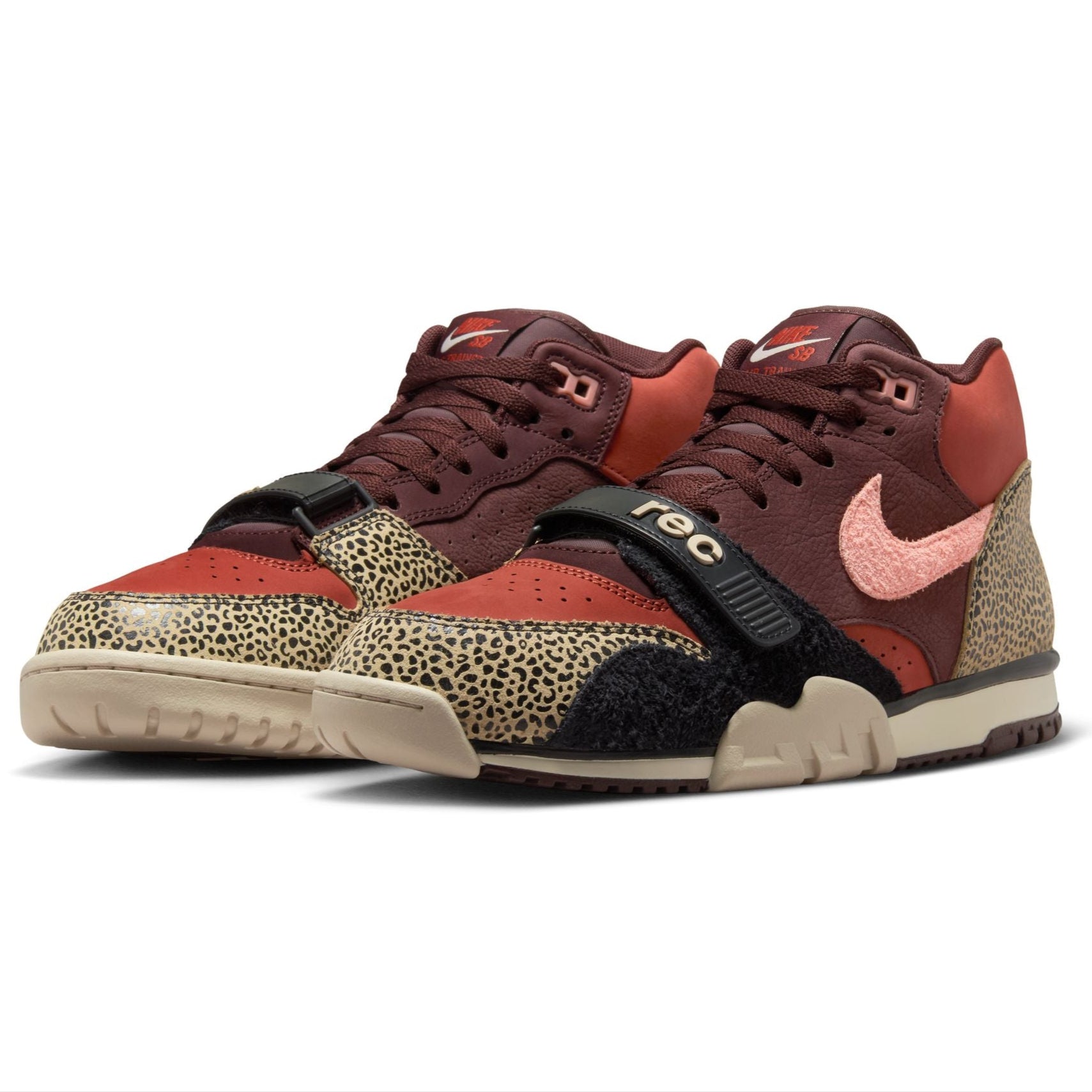 Arts & Rec Air Trainer 1 Nike SB Skate Shoe Front