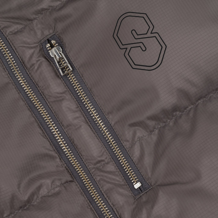 Cool Grey Everyday Souvenir Puffy jacket Detail