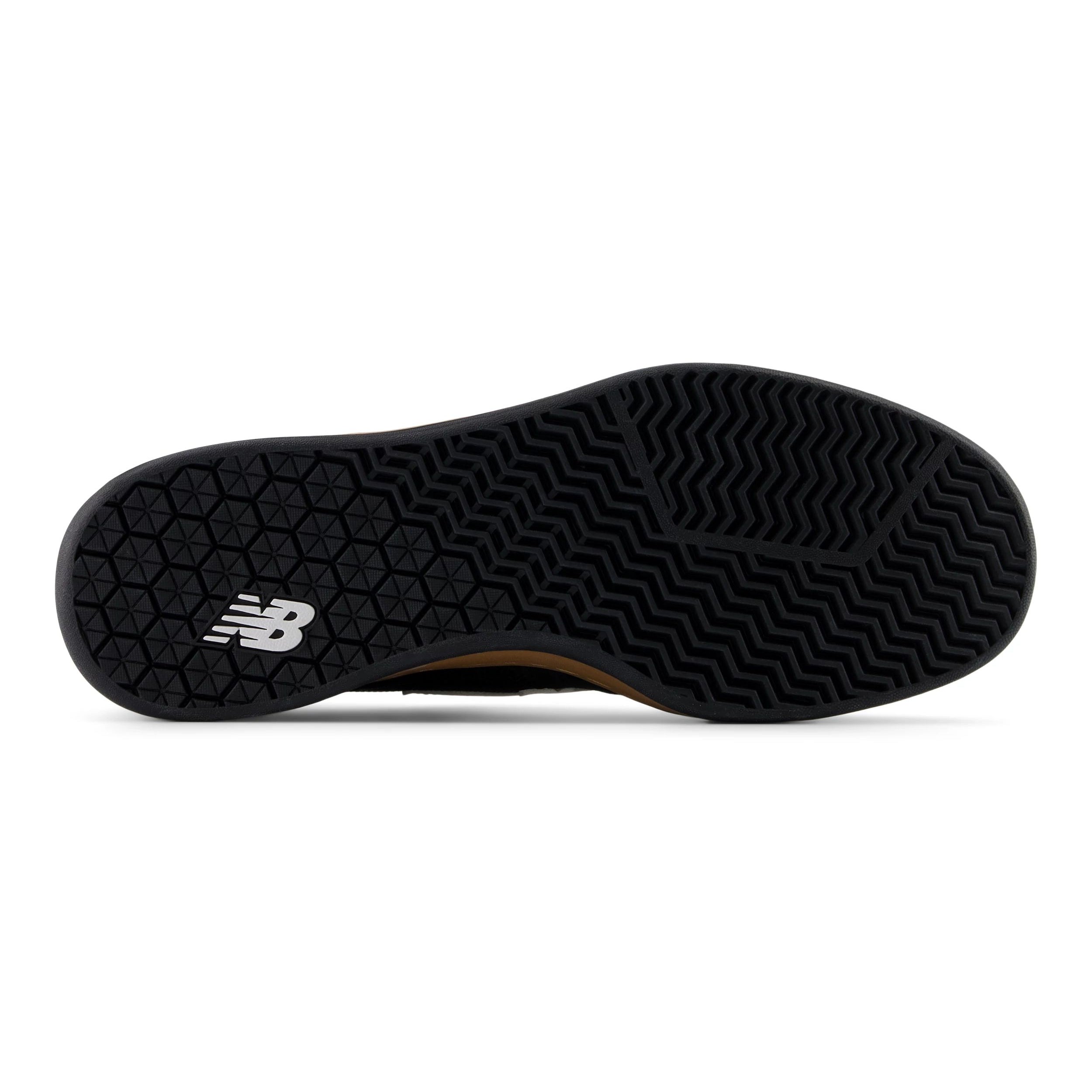 Black/Gum NM440 V2 NB Numeric Skate Shoe Bottom