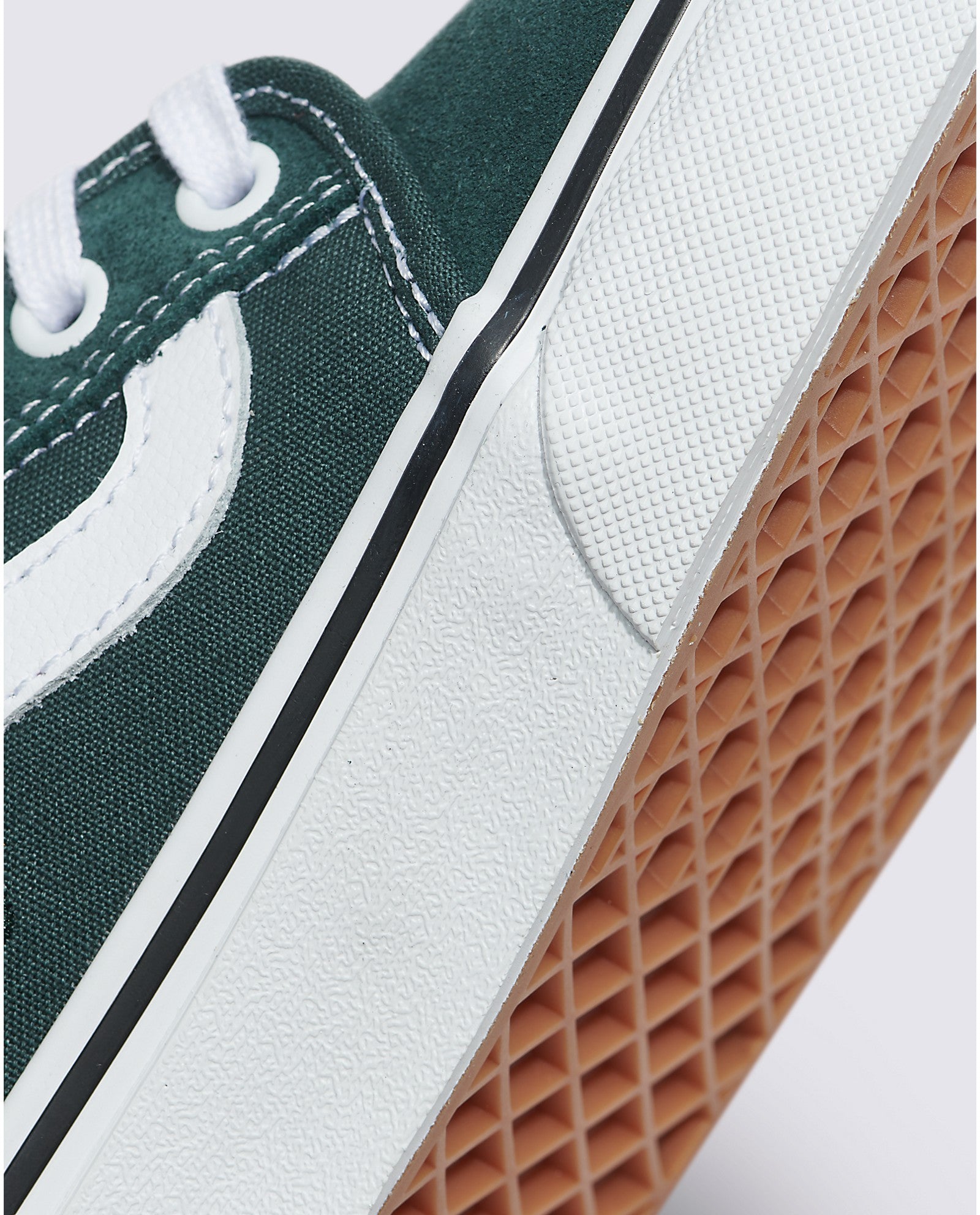 Green Gables Chukka Low Sidestripe Vans Skate Shoe Detail