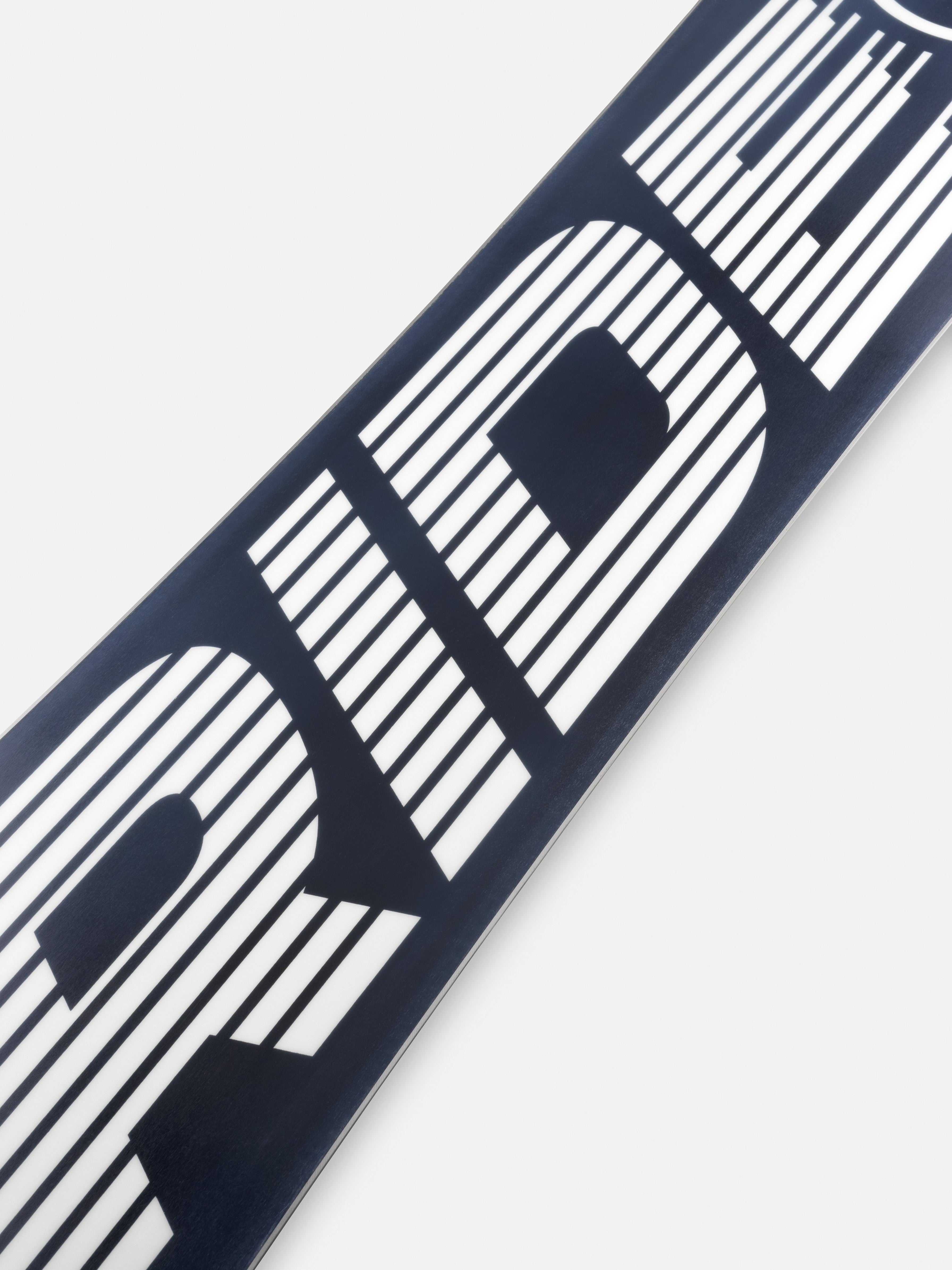 2027 Agenda Ride Snowboard Detail