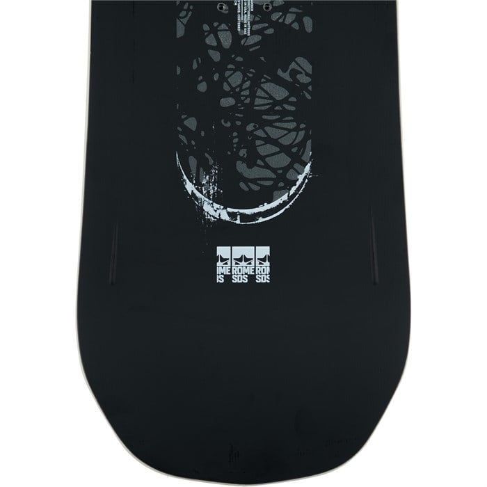 2024 Warden Rome Snowboard Detail