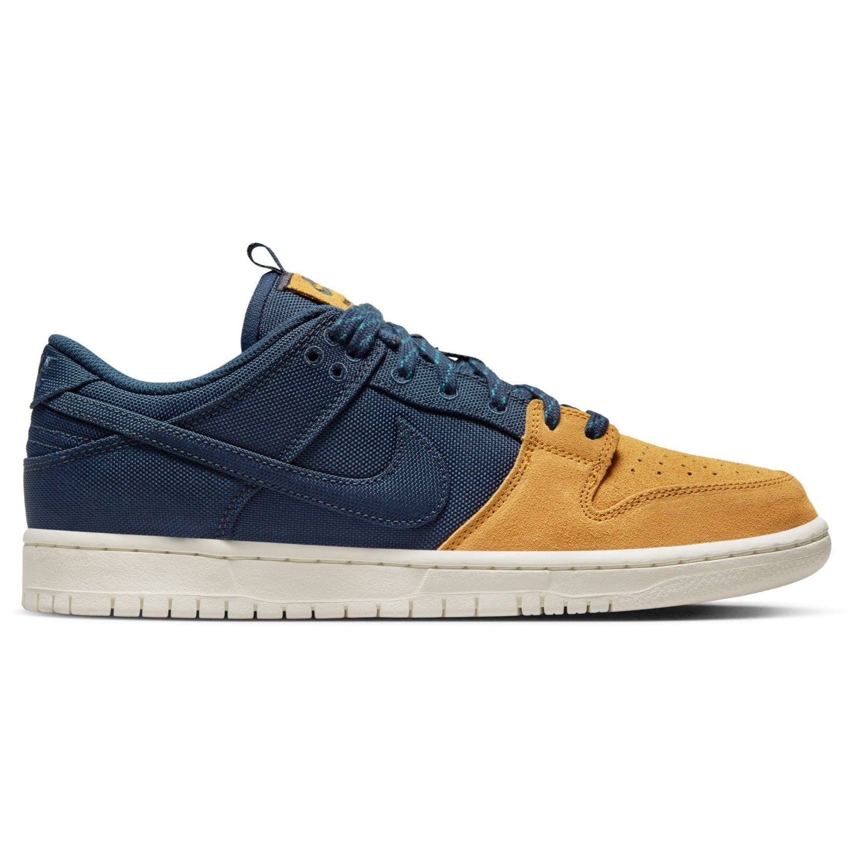 Midnight Navy/Desert Ochre Dunk Low Pro Premium Nike SB Skate Shoe