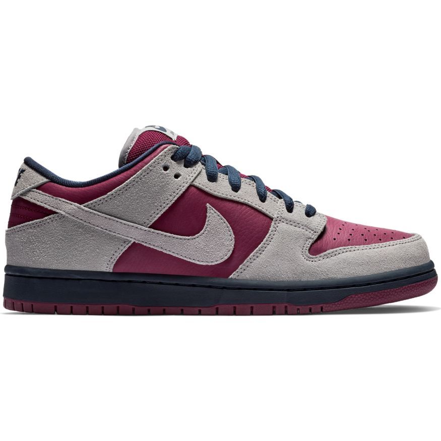 Nike SB Dunk Low Pro Skate Shoe - Atmosphere Grey/Atmosphere Grey