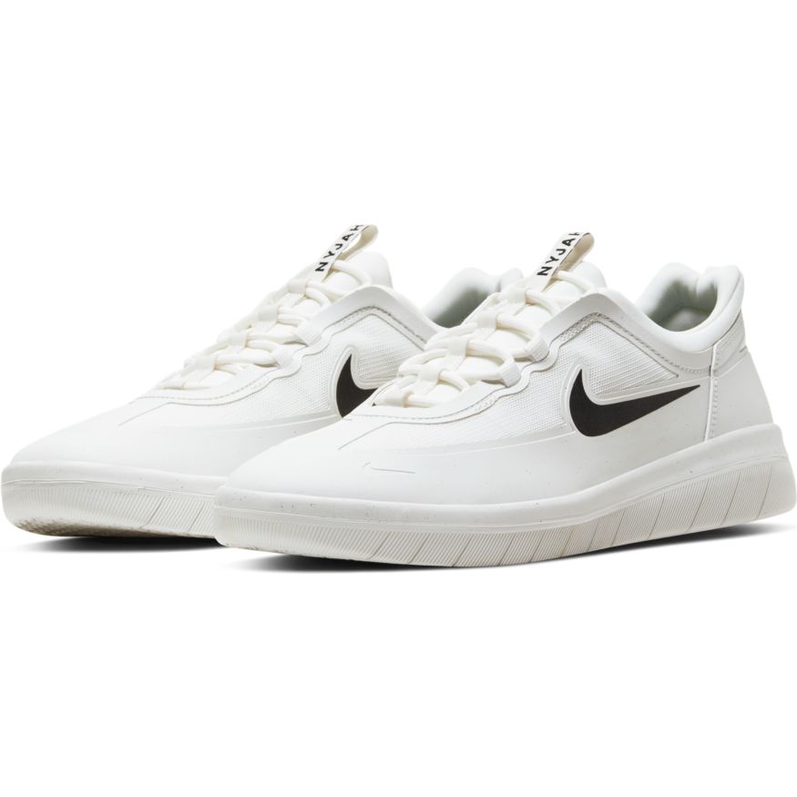 Summit White Nyjah Free 2 Nike SB Skateboarding Shoe Front