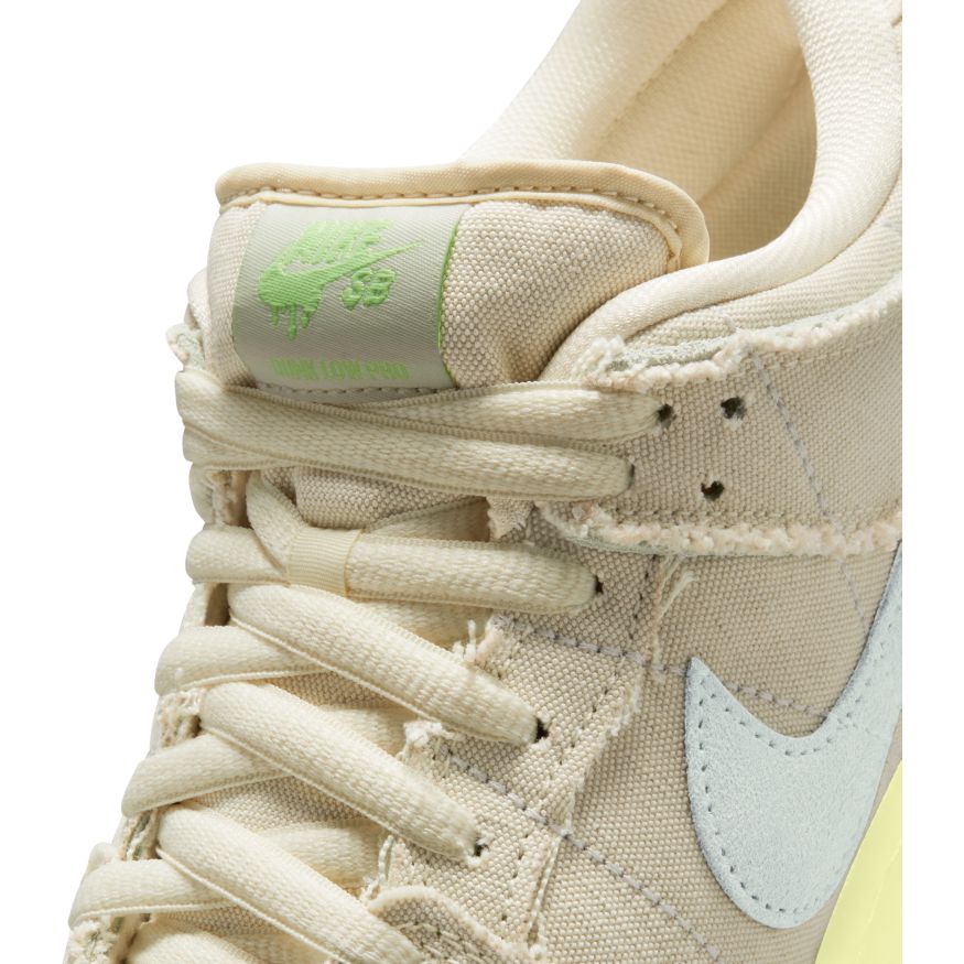 Halloween Mummy Premium Nike SB Dunk Low Skateboarding Shoe detail