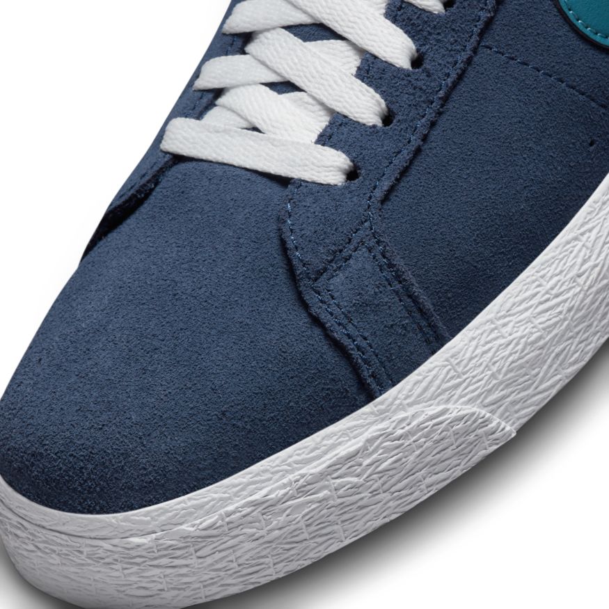 Midnight Navy Zoom Blazer Mid Nike SB Skateboarding Shoe Detail