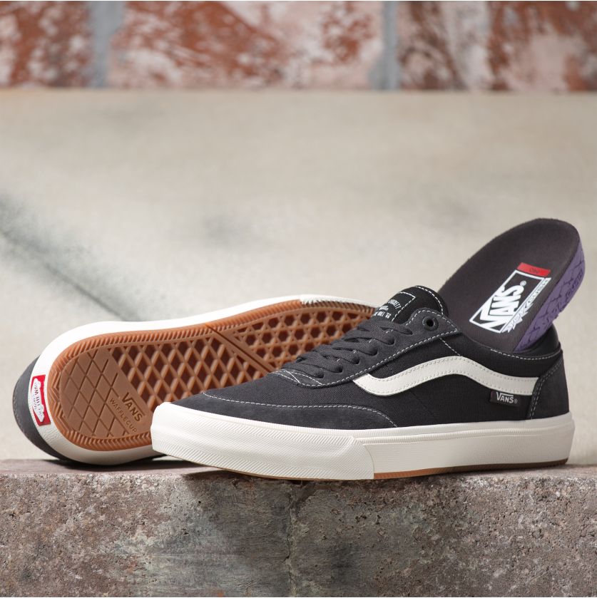 Vans professional outlet skateboarders