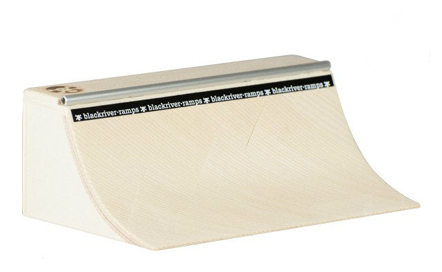 Blackriver Ramps Fingerboard Pocket Quarter Pipe