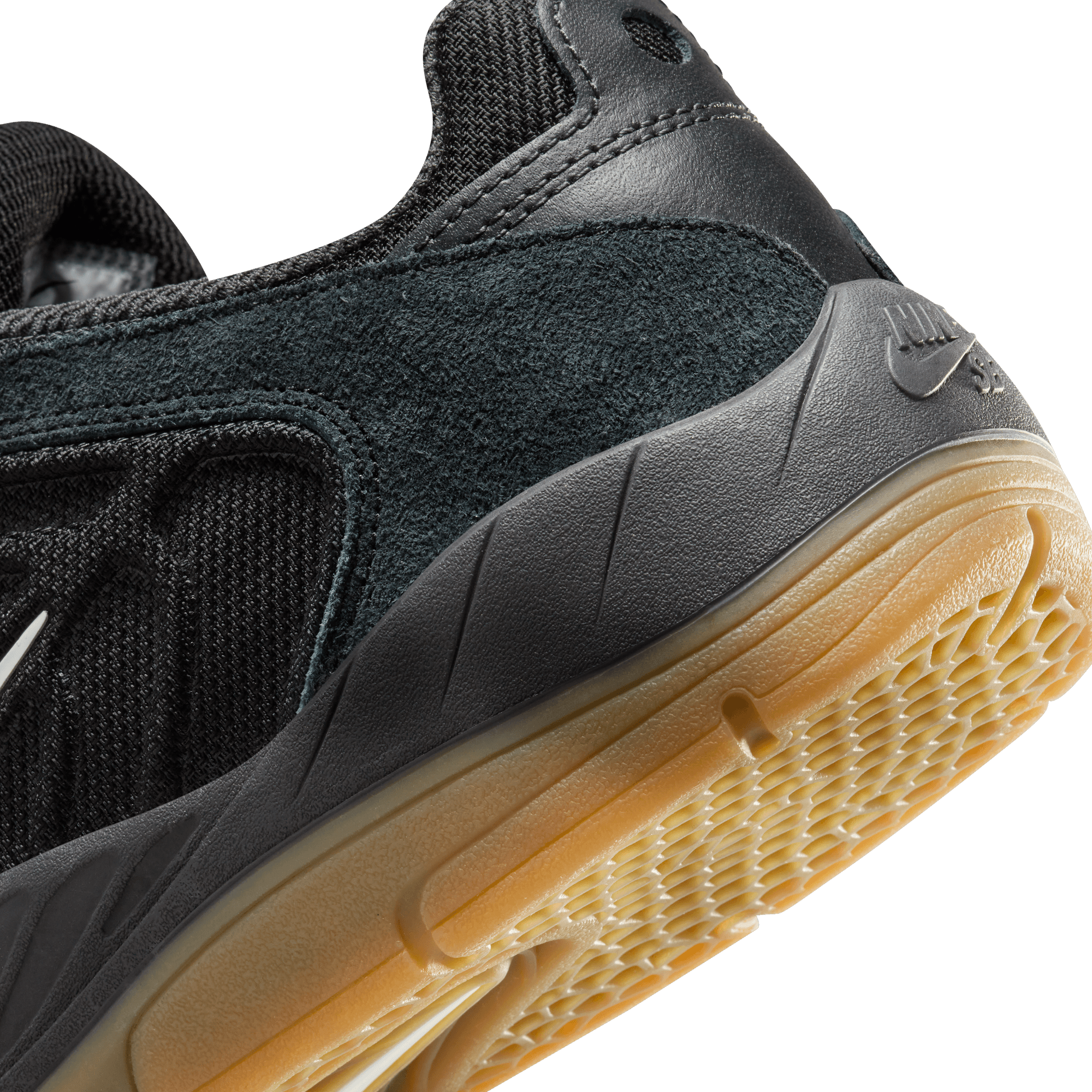 Black/Gum Vertebrae Nike SB Skate Shoe Detail