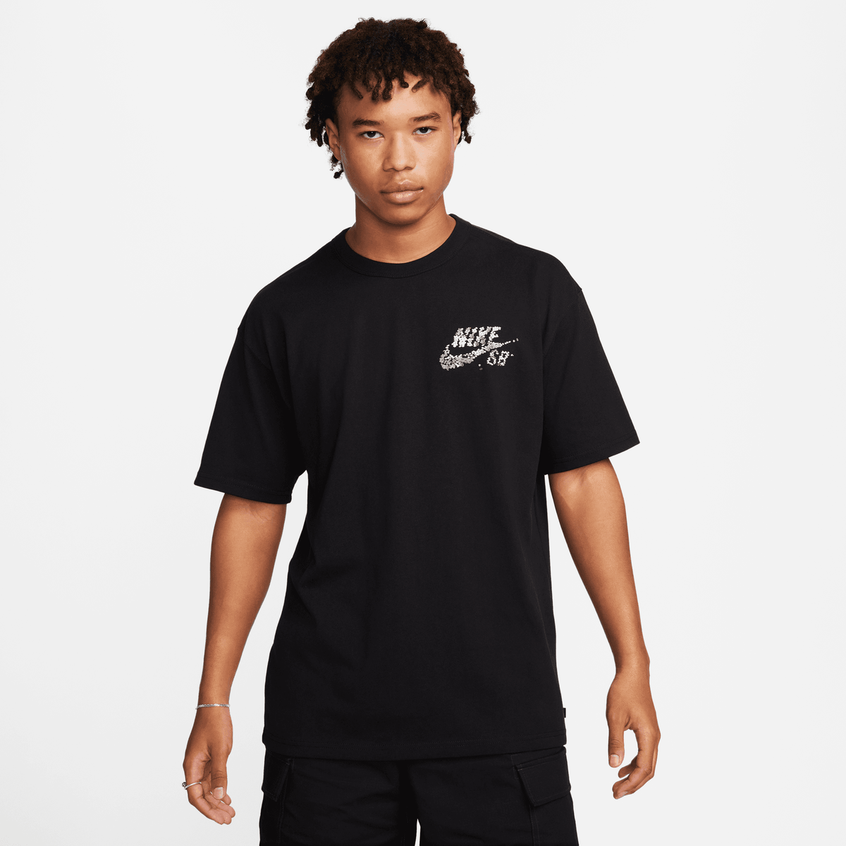 M90 Sust Yuto Nike SB T-Shirt in oilgreen for men – TITUS