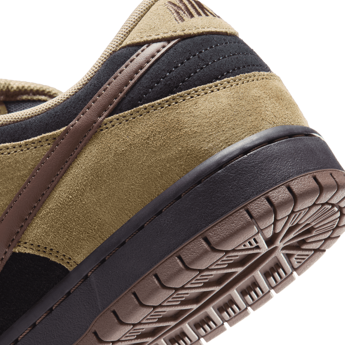 Light Chocolate Nike SB Dunk Low Pro Skate Shoe Detail