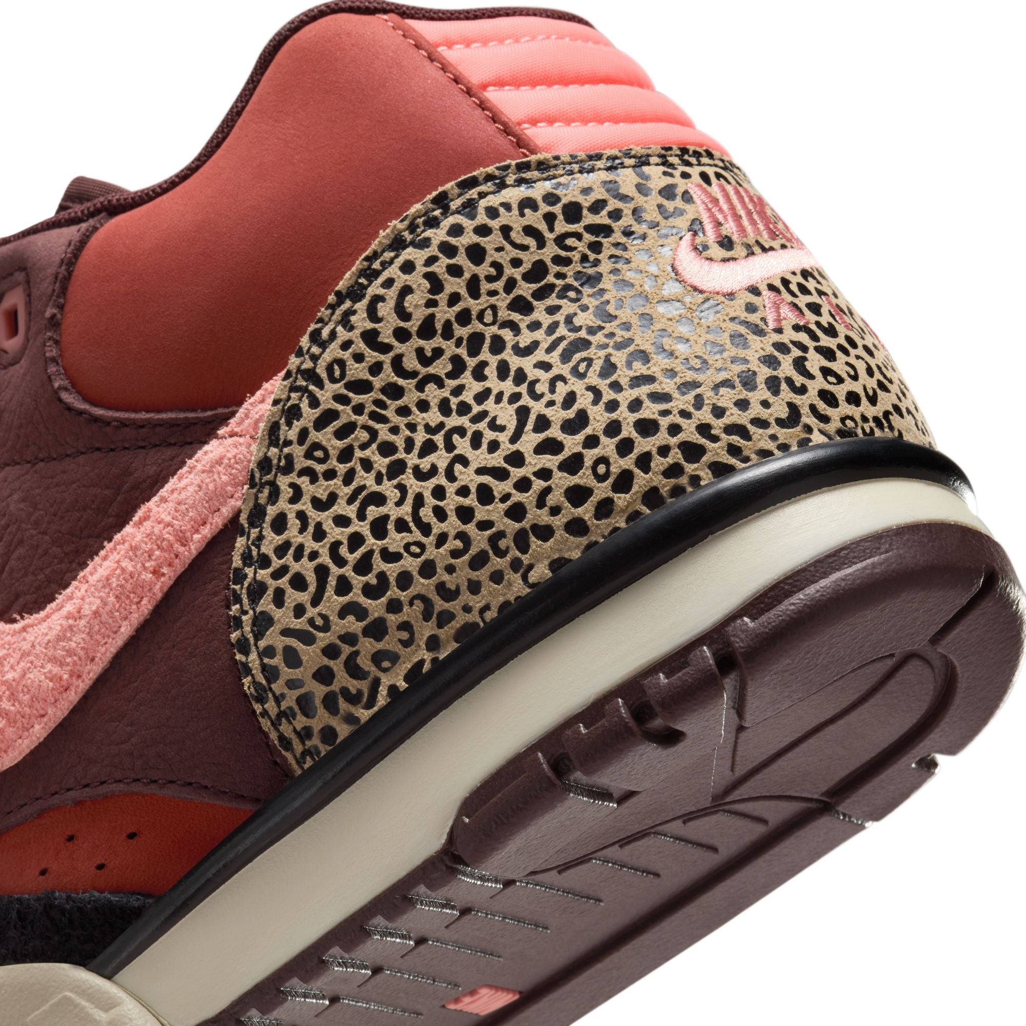 Arts & Rec Air Trainer 1 Nike SB Skate Shoe Detail