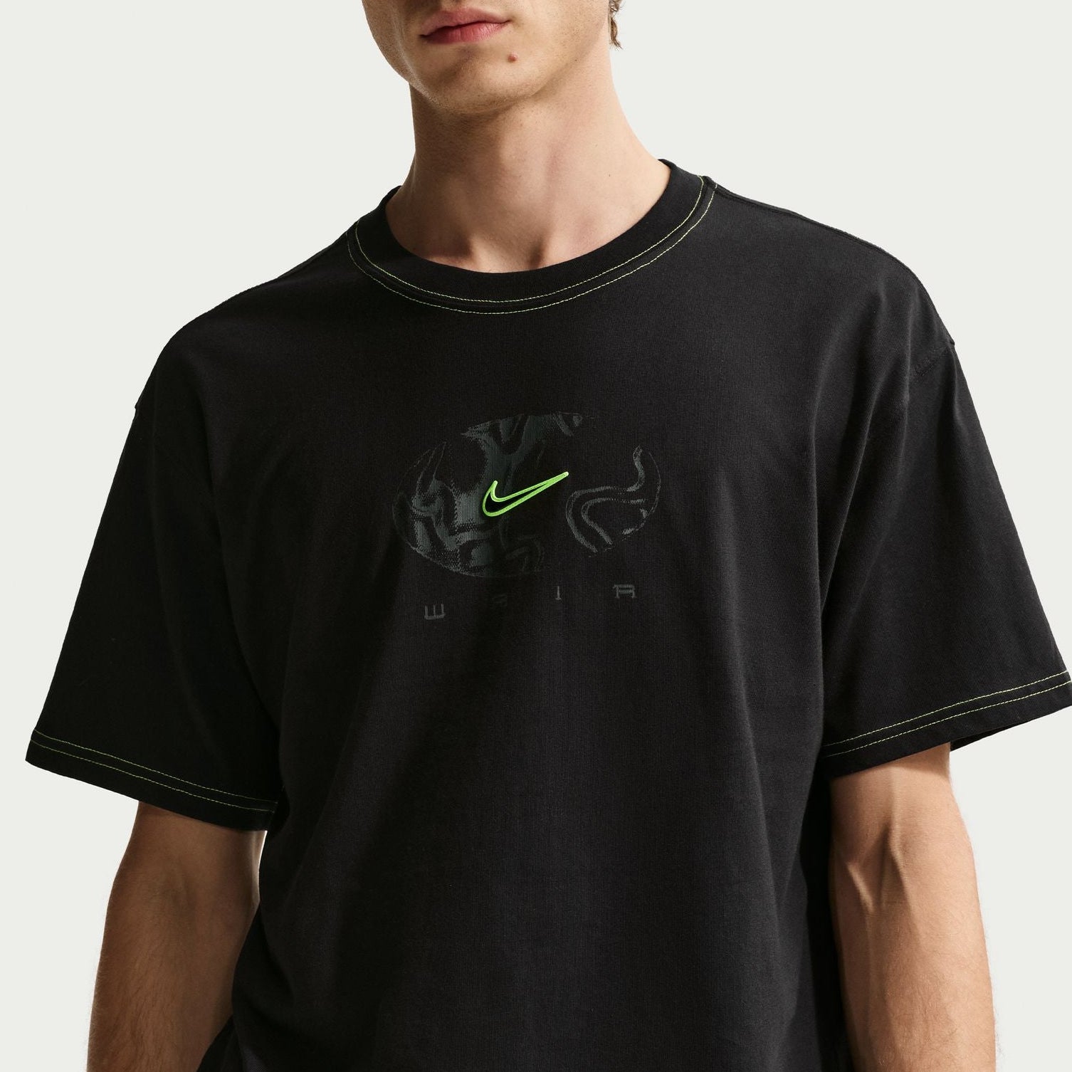 Black Nike Sb Ishod Wair Skate Tee Detail