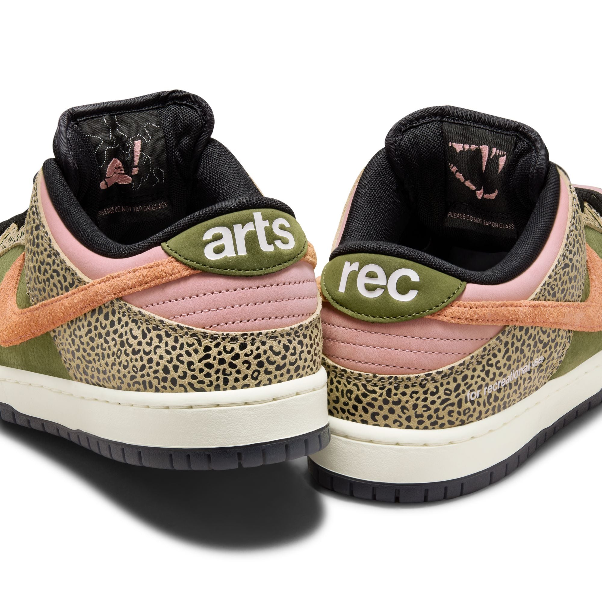 Arts & Rec Nike SB Dunk Low Pro Skate Shoe Detail Detail