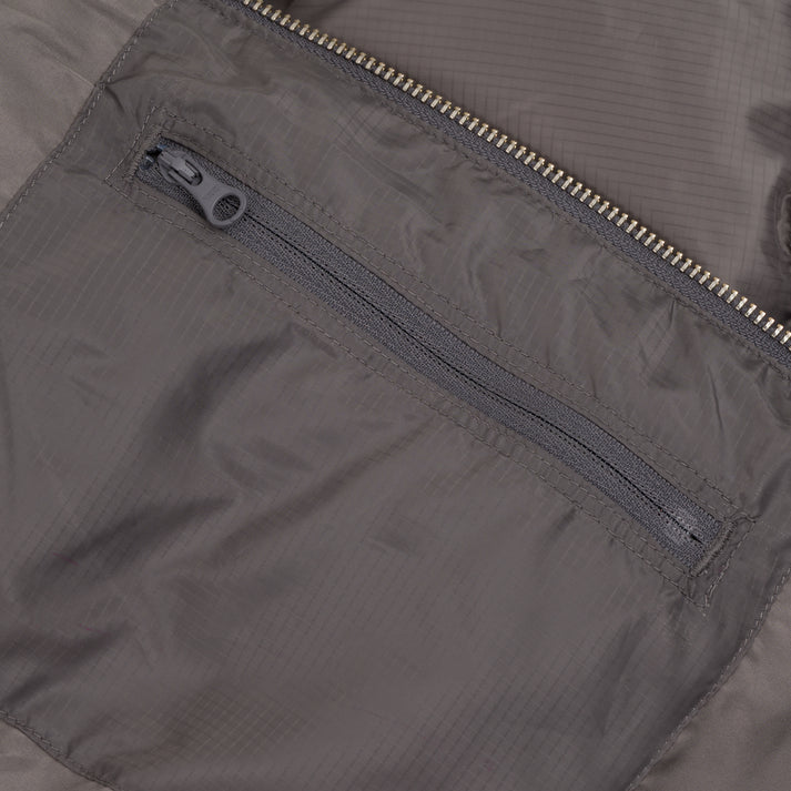 Cool Grey Everyday Souvenir Puffy jacket Detail