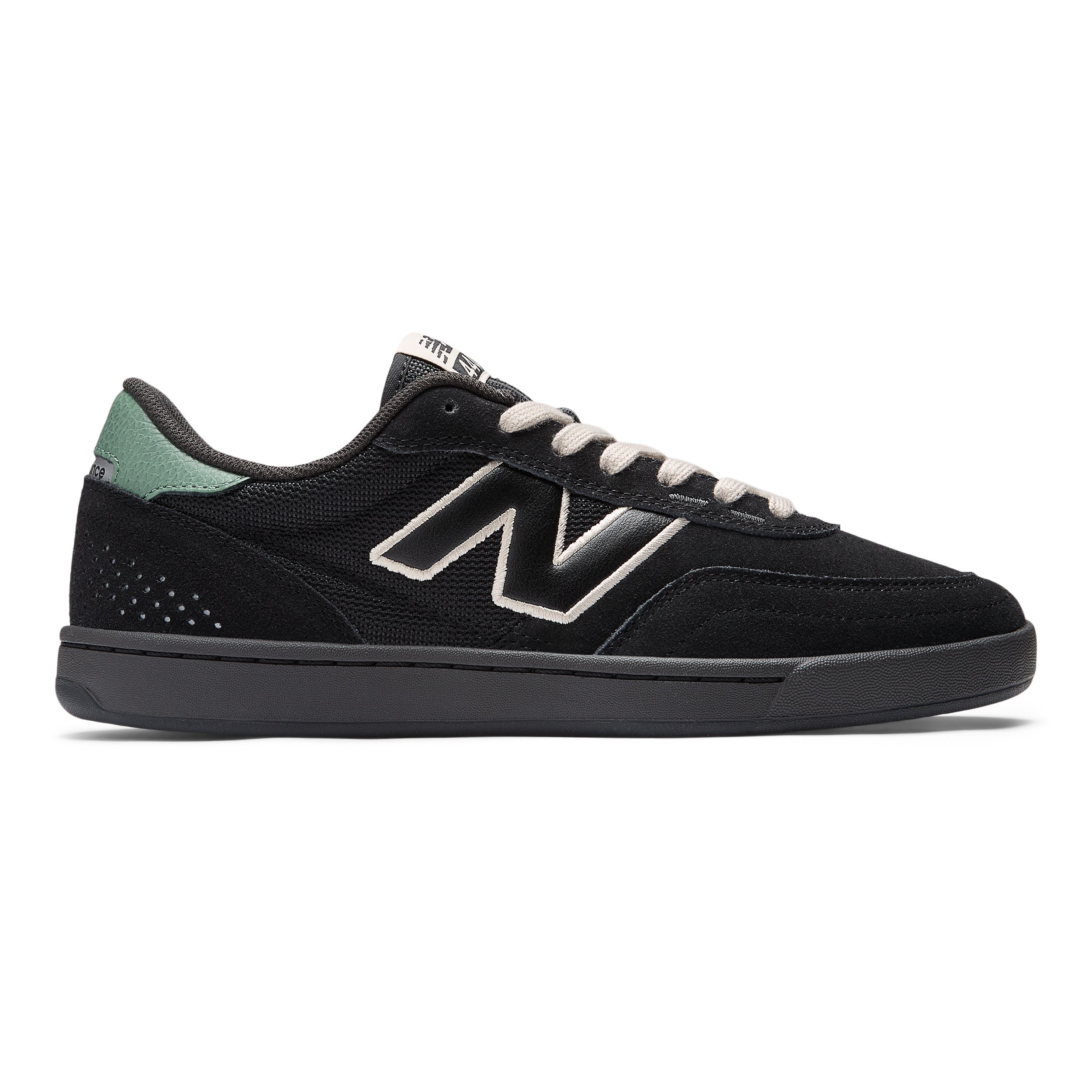 Black/Black 440v2 NB Numeric Skate Shoe