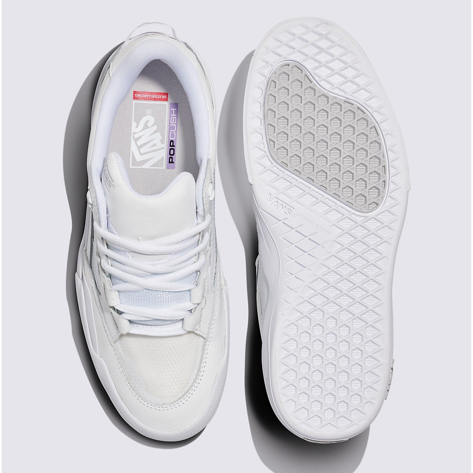 White Skate 2 Wayvee Vans Skate Shoe Top/Bottom