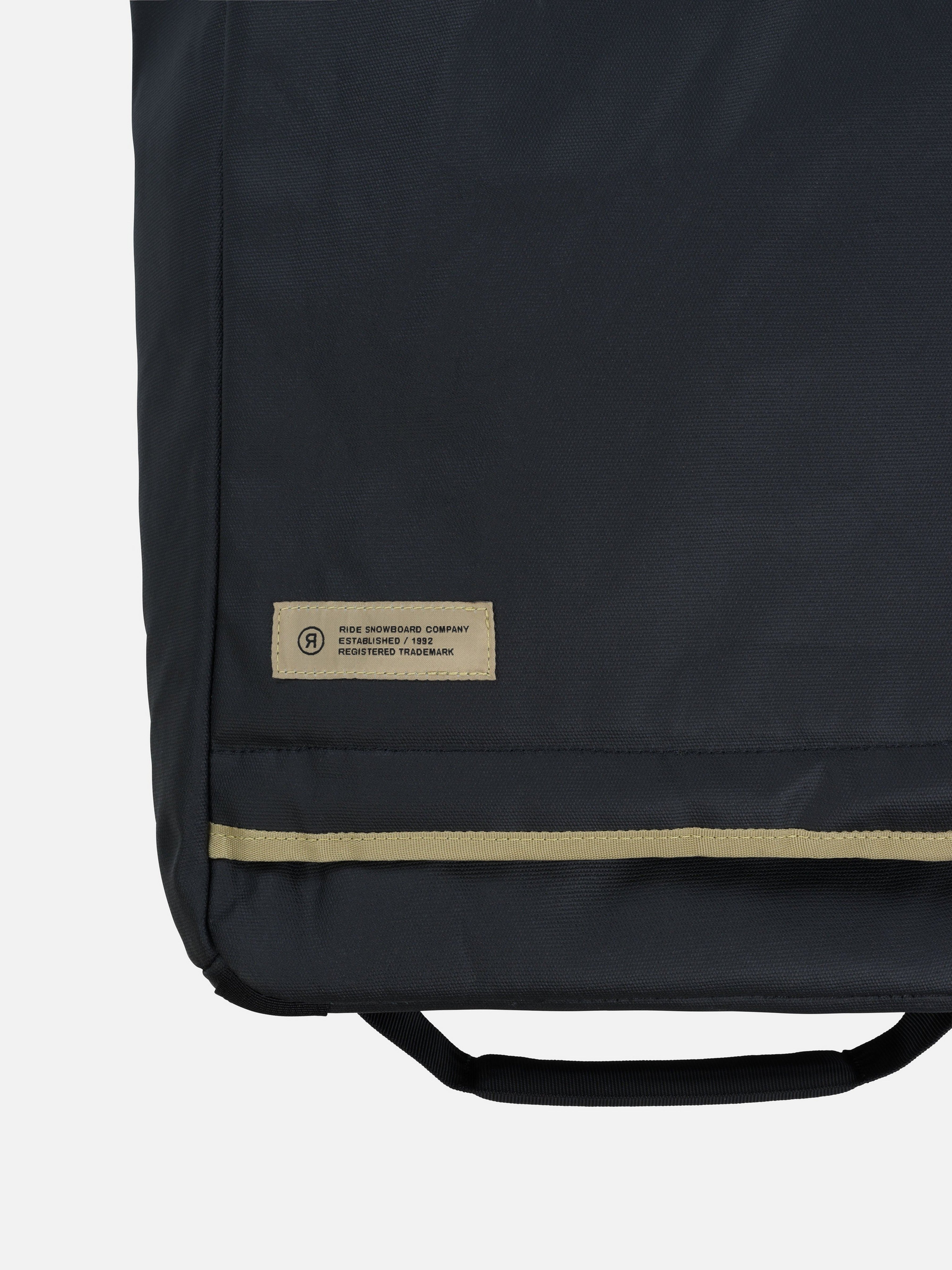 Perfect Snowboard Ride Bag Detail