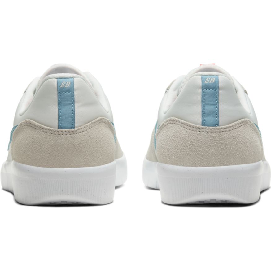 Sb team classic skate shoes - summit hotsell white/blue void-white