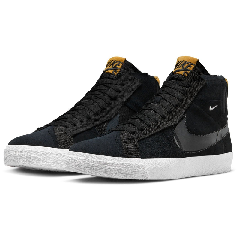 Black Blazer Mid Premium Nike SB Skate Shoe Front