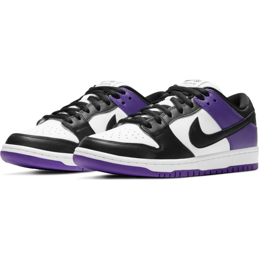 Court Purple Dunk Low Pro Nike SB Skateboarding Shoe Front