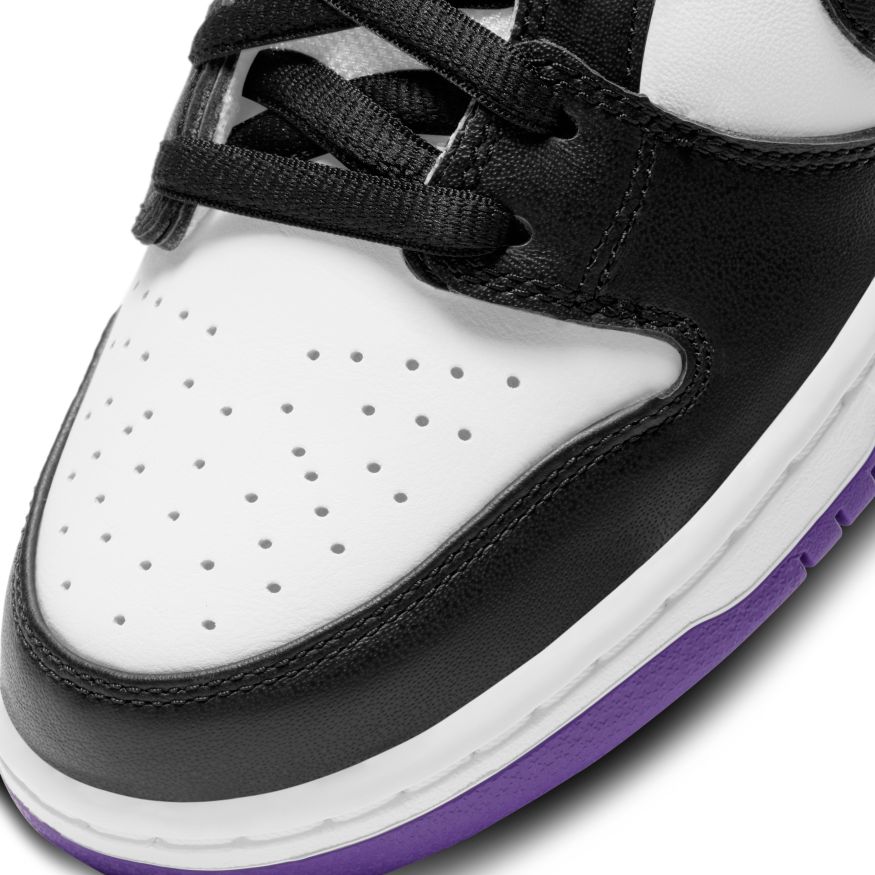 Court Purple Dunk Low Pro Nike SB Skateboarding Shoe Detail