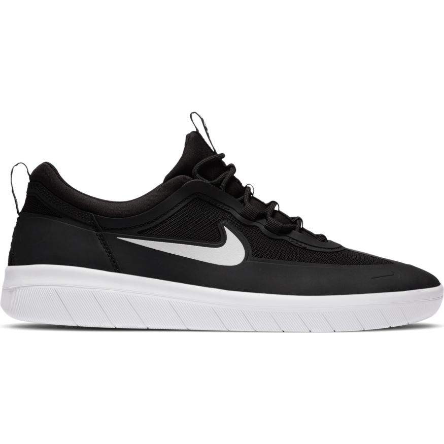 Black/White Nyjah Free 2 Nike SB Skateboarding Shoe