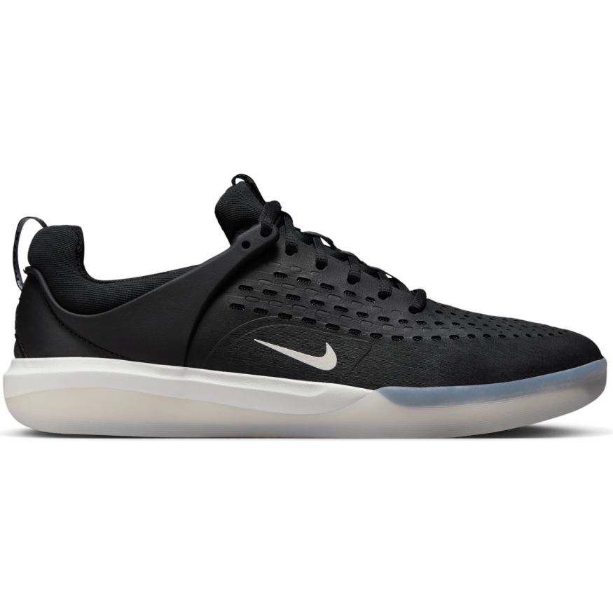 Black/White Nike SB Nyjah 3