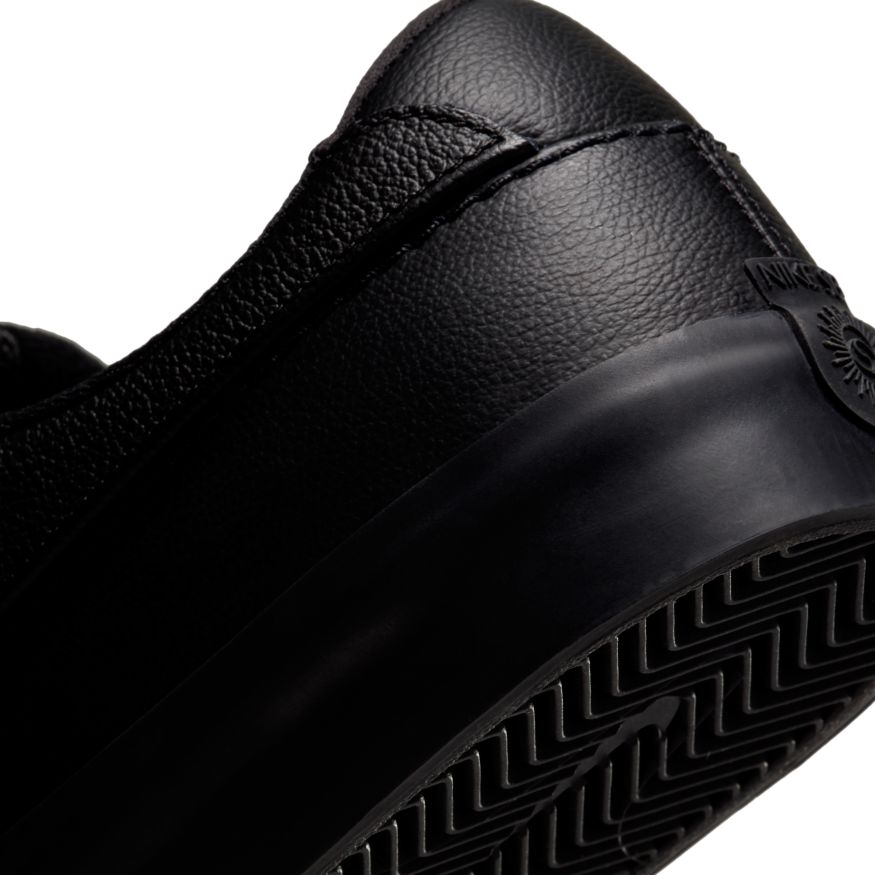 Premium Black Leather Shane O'Neil Nike SB Skateboarding shoe Detail