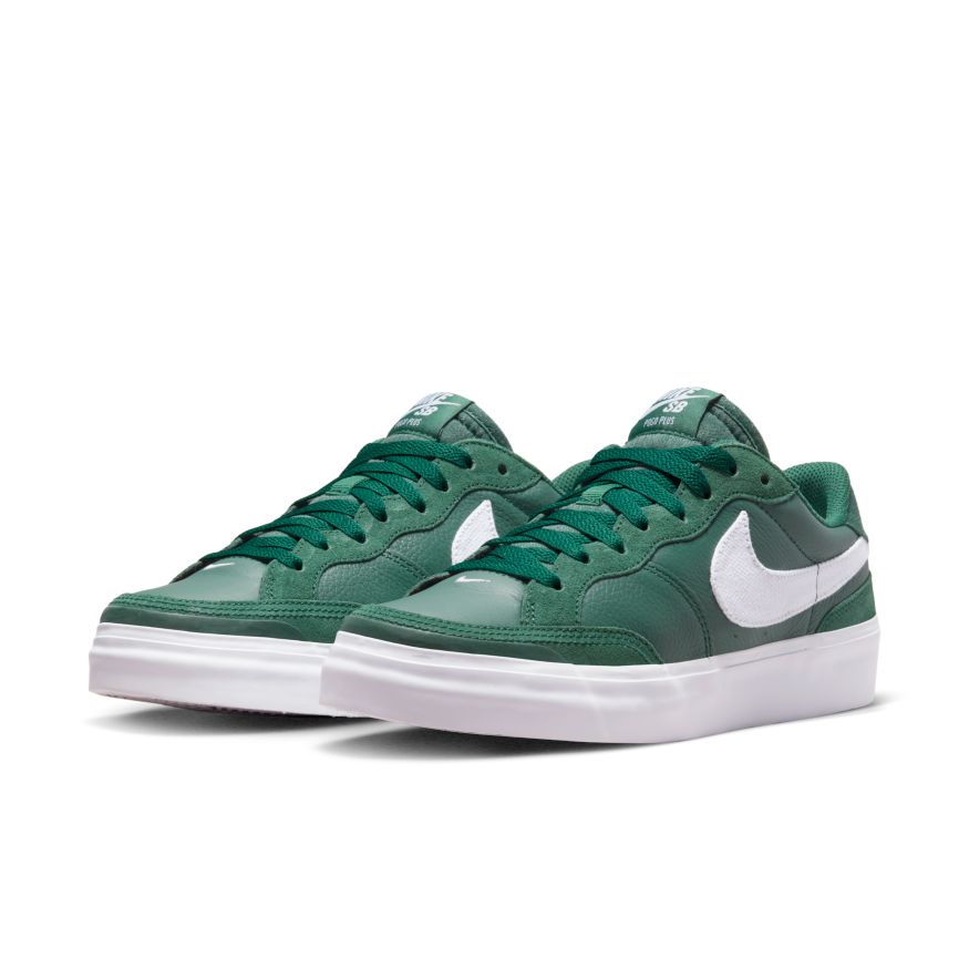 Gorge Green Plus Premium Nike SB Pogo Skateboard Shoe Front