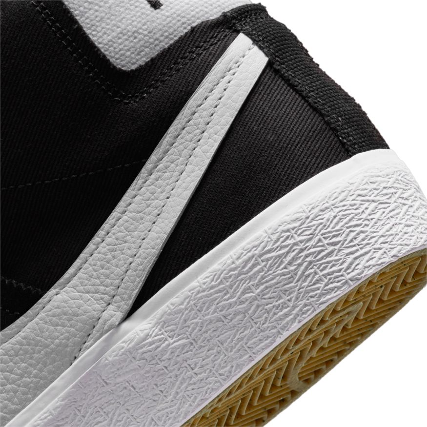 Black/White Premium Plus Blazer Mid Nike SB Skate Shoe Detail