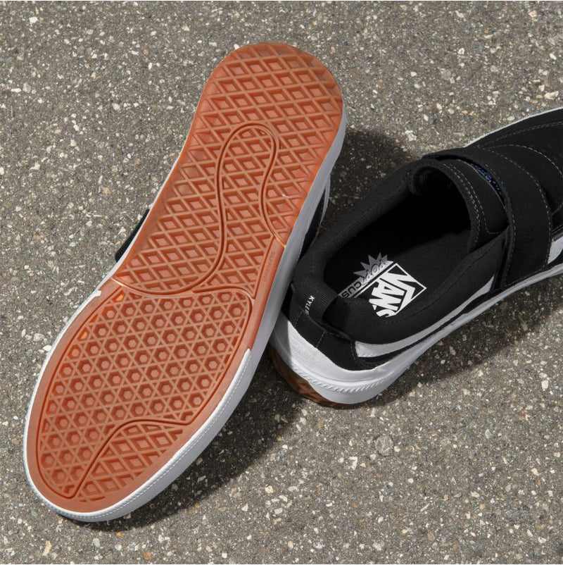Black/White Kyle Walker Pro 2 Vans Skateboarding Shoe Bottom