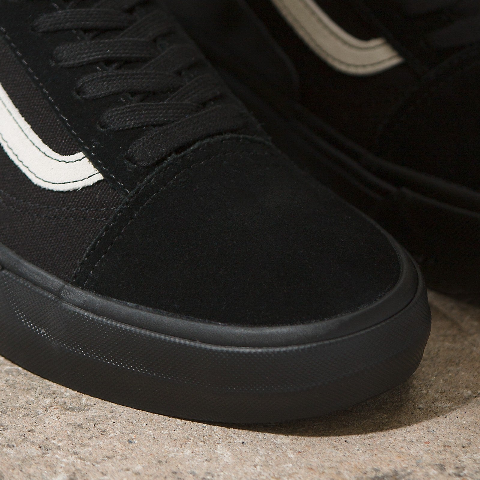 Black/Black BMX Vans Old Skool Shoe Detail