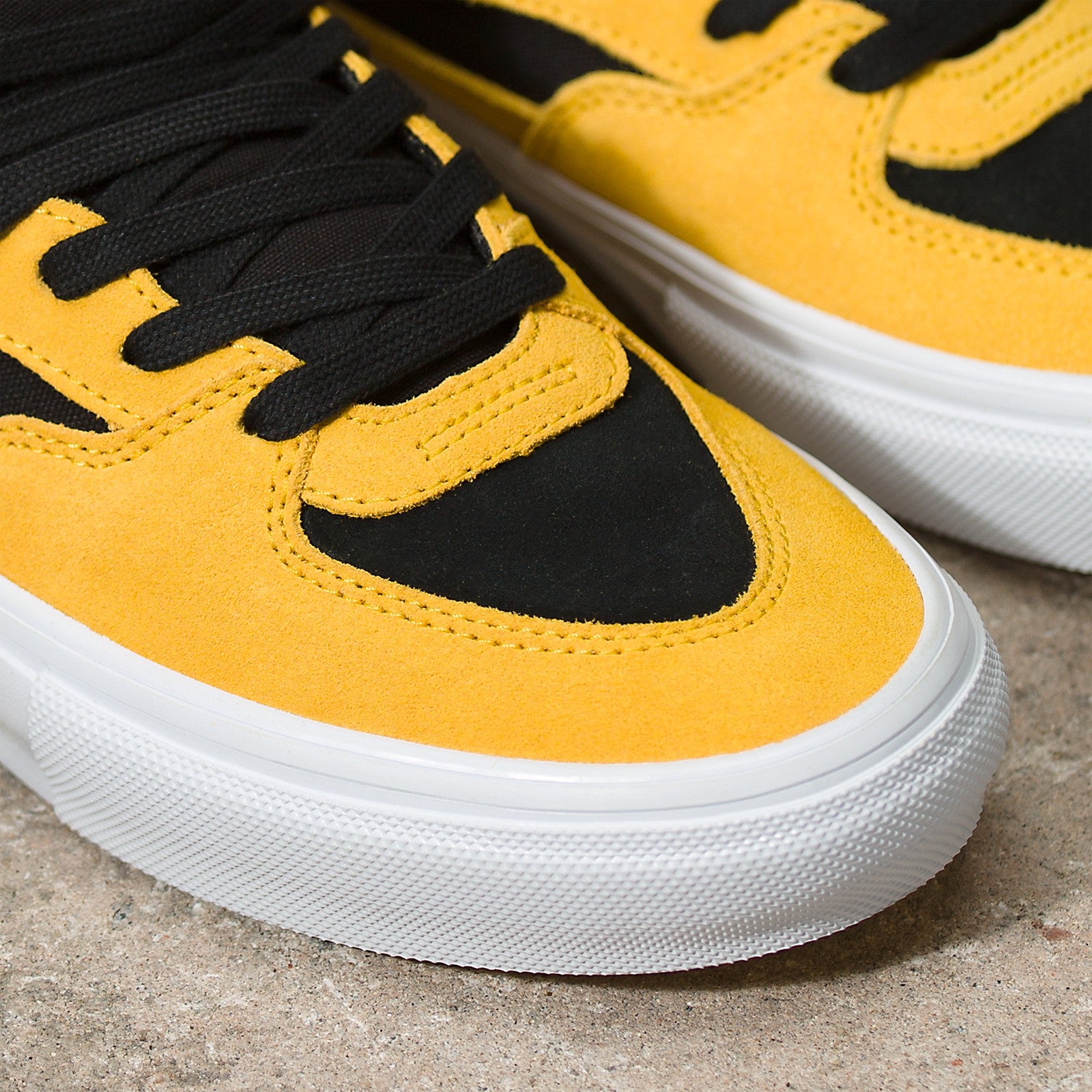 Bruce Lee x Vans Skate Half Cab Shoe Detail