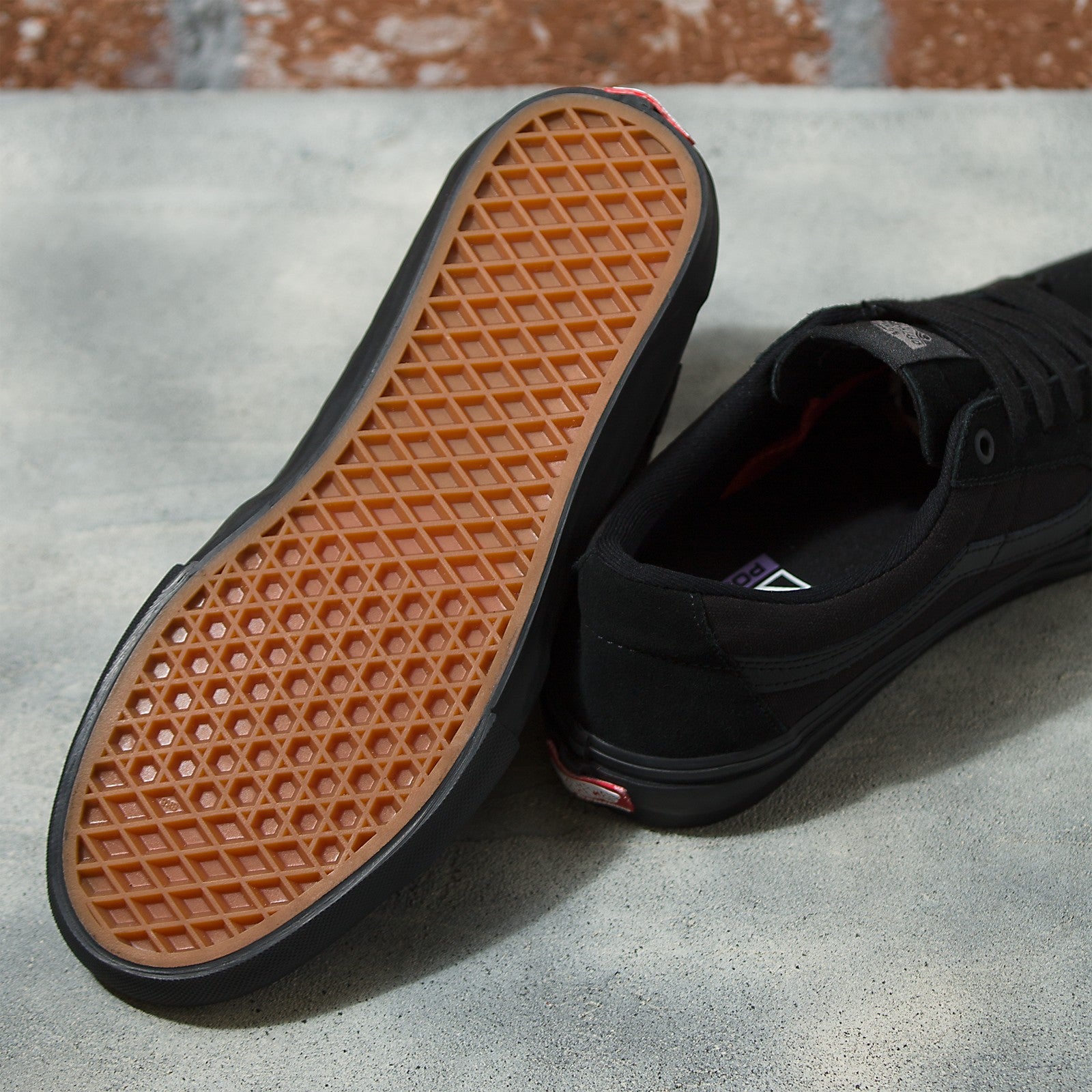 Black/Black Skate Sk8-Low Vans Skateboard Shoe Bottom